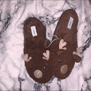 NWT Reindeer slippers